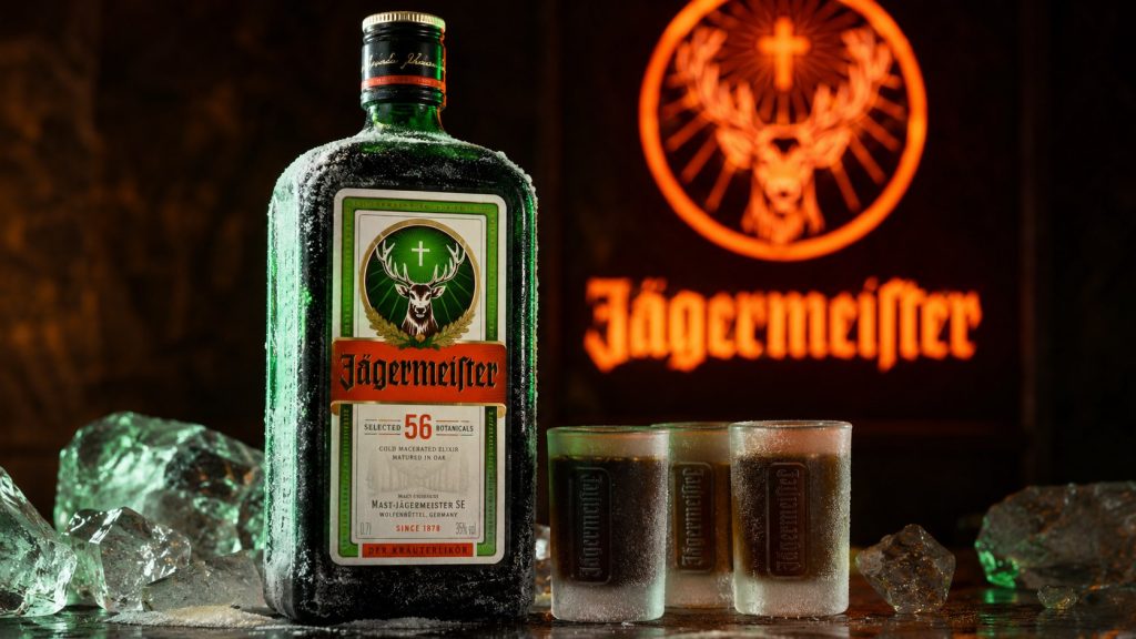 Jägermeister — cena 2026: ziołowa legenda i ekonomia mrożonego shota